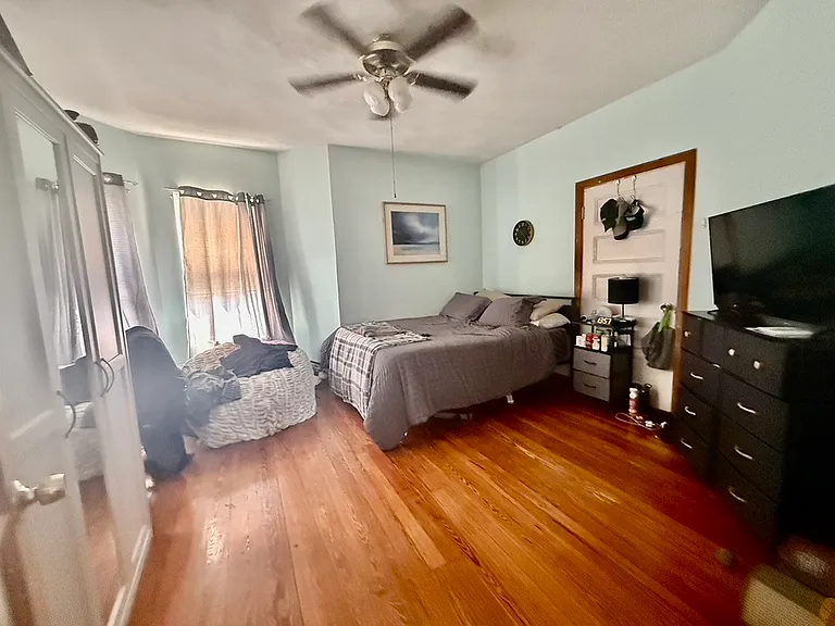 225 Highland Ave #2 — Photo 5