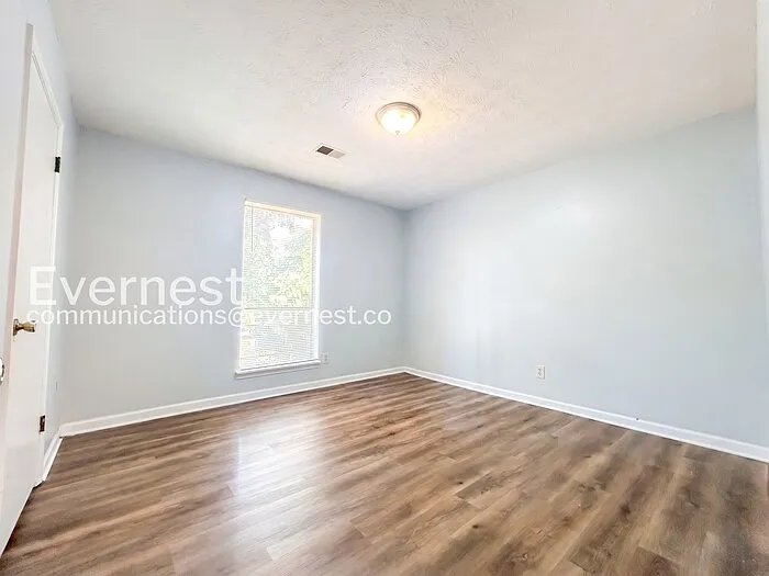 1515 Captain Thomas Ct — Photo 15