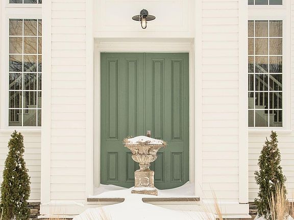 2nd image of 1174 Potter Mountain Road