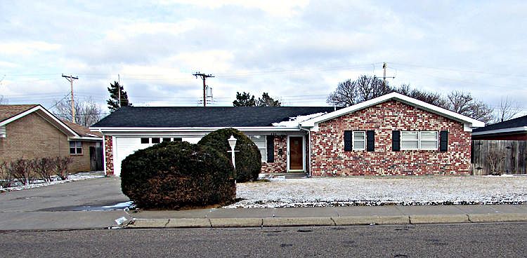 1st image of 406 Cherry Ave