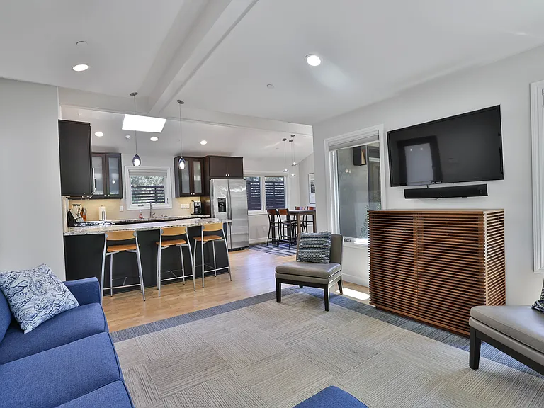1705 Granger Ave — Photo 15