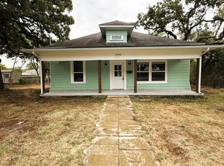 6938 Craig St, Fort Worth, TX 76112
