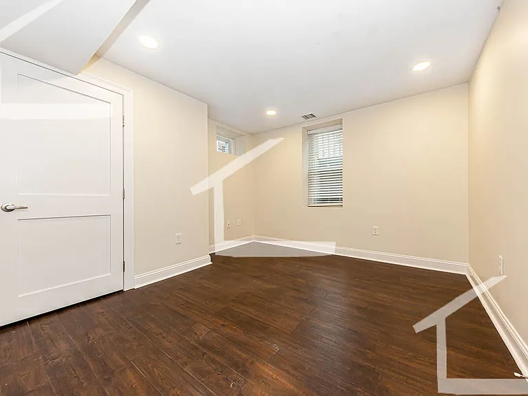 20 Albion St #1A — Photo 15