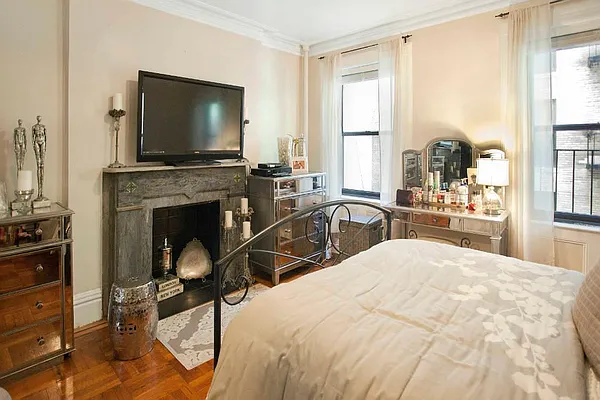 Sold by Sandra Greer Real Estate | media 3