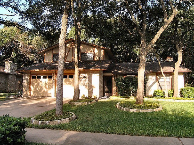 2nd image of 12004 Sovran Ln