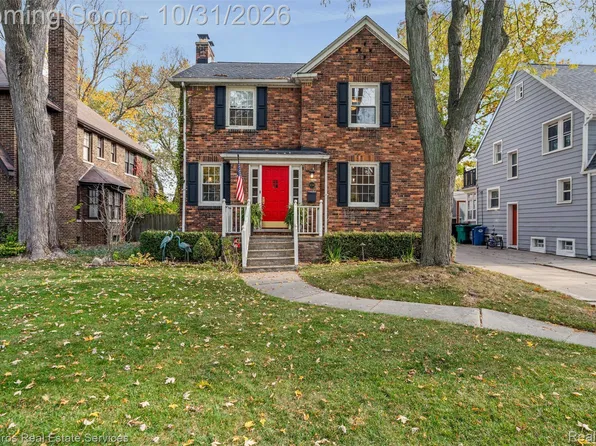 1444 Yorkshire Rd, Grosse Pointe Park, MI 48230