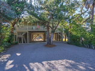 3516 Myrtle St, Edisto Island, SC 29438