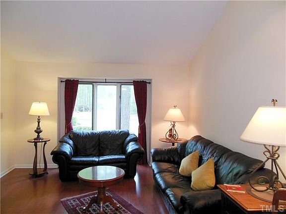 4th image of 107 Greenmeadow Ln