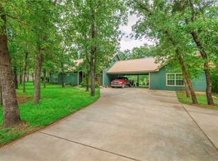 109 Live Oak, Elgin, TX 78621