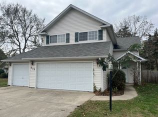 208 Pickett Ridge Ct, Kirbyville, MO 65679