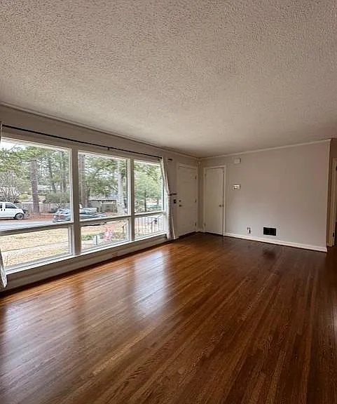 2612 Sheryl Ln — Photo 4