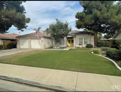 200 Via Roblada, Bakersfield, CA, 93314