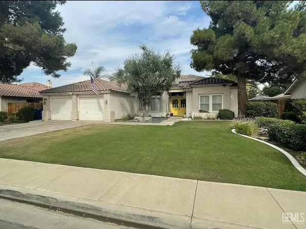 200 Via Roblada, Bakersfield, CA 93314