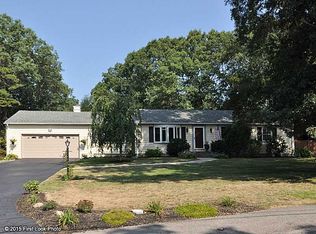 7 Cherry Blossom Ln, Coventry, RI 02816