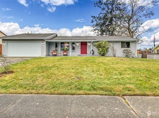 19805 Stavanger Loop NE, Poulsbo, WA 98370
