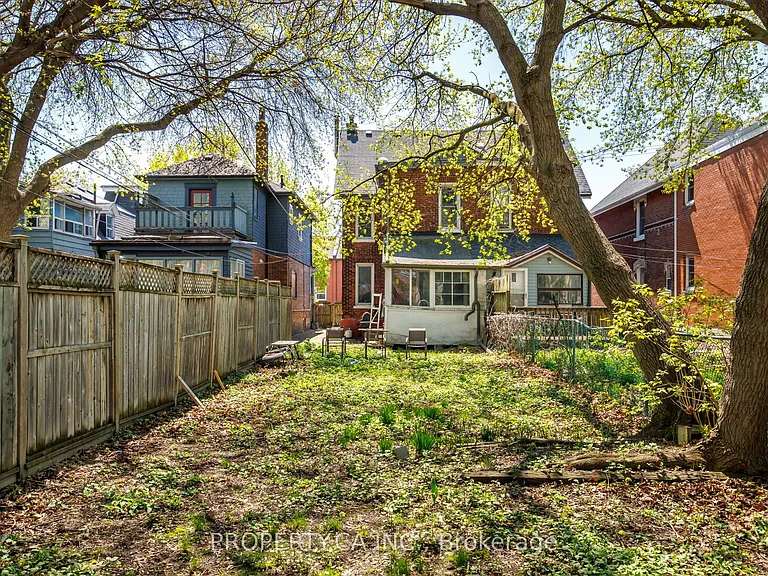 126 Stephenson Ave — Photo 3