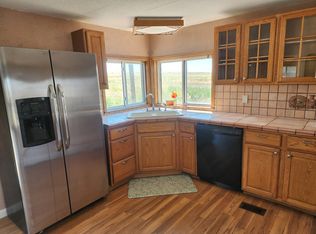 445 8th Ave, Deer Trail, CO 80105