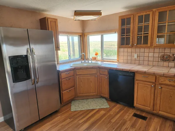 445 8th Ave, Deer Trail, CO 80105