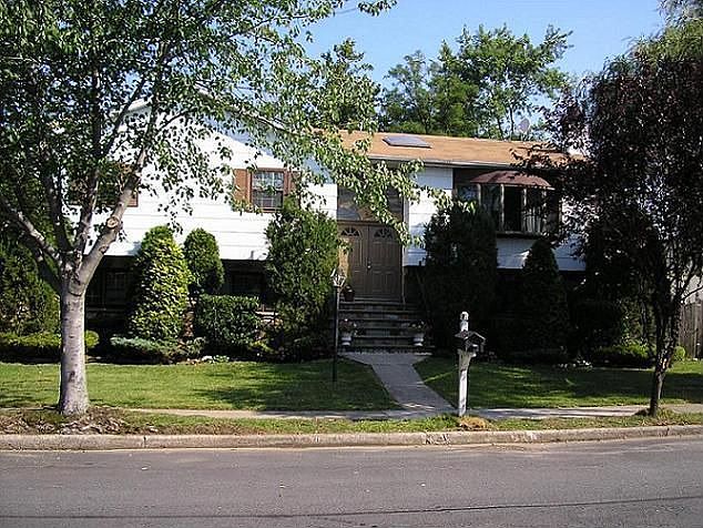 1st image of 963 Lamont Ave