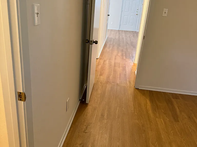 7000 Oak Meadow Cir #C — Photo 21