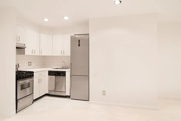 Rented by WAM Partners - William Moses Co. | media 18