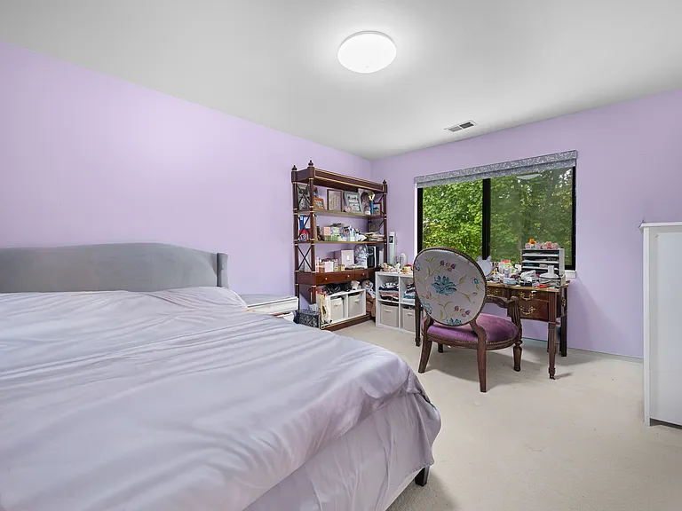 110 Estate Dr — Photo 14