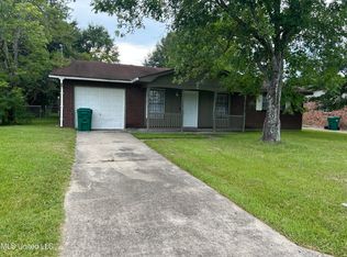 3407 Kimberly Dr, Moss Point, MS 39563