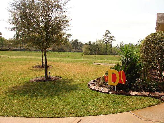 side view/lots of safe play-space