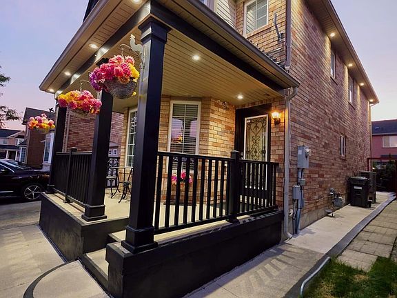 2nd image of 1107 Barr Cres