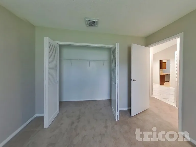 4739 Harpers Ferry Ln — Photo 10