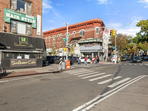 1769 East 13th Street image 7 of 17