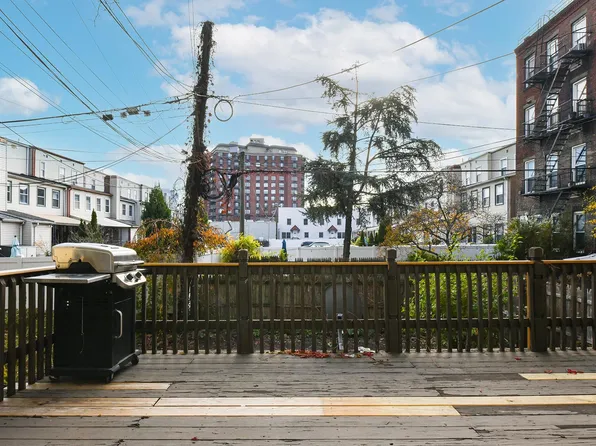 409 1st Street image 16 of 18