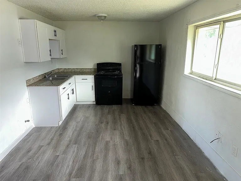 5405 Suez St #4 — Photo 3