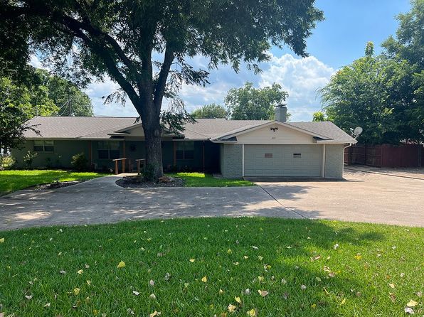 317 Lakeshore Dr