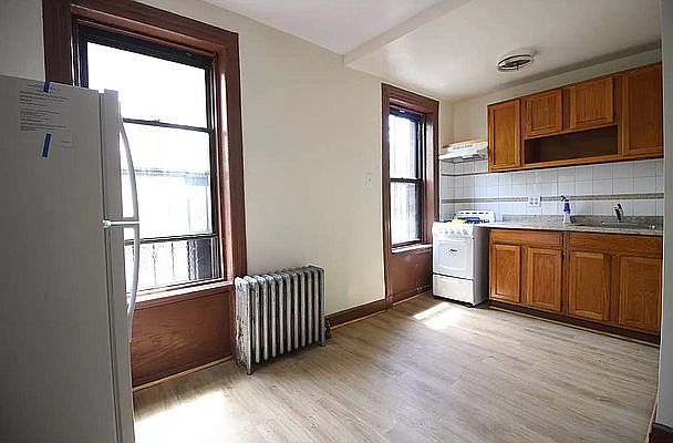 1st image of 382A Quincy St #4