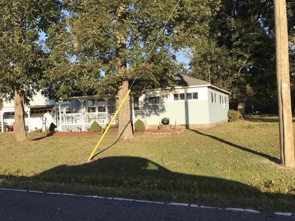 1009 Long Ridge Rd, Chesapeake, VA 23322
