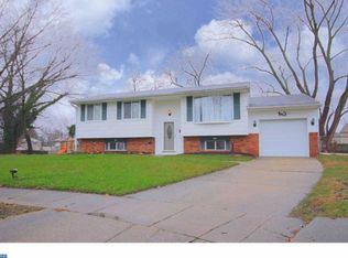 40 Olivia Ct, Williamstown, NJ 08094