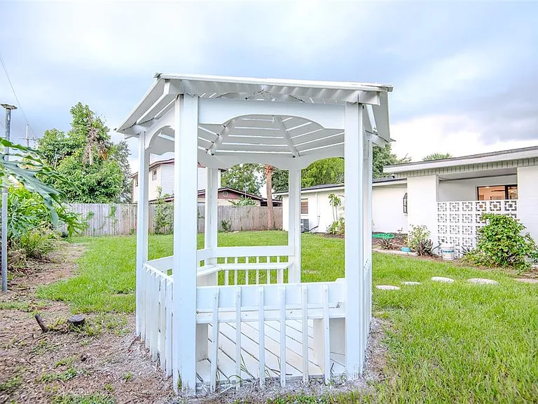 6440 Greylynne St — Photo 44