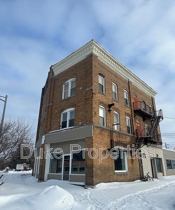 1st image of 65 Franklin St APT 1