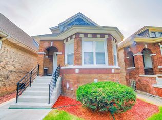 9822 S Carpenter St, Chicago, IL 60643