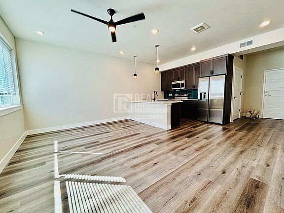 3rd image of 1208 Quitman St #406