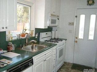 146 Eldorado St, Atlantic Beach, NY 11509