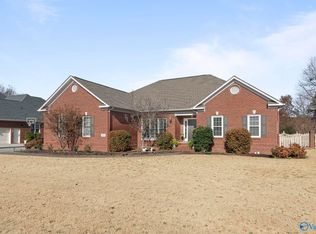 2429 Audubon Ln SE, Owens Cross Roads, AL 35763