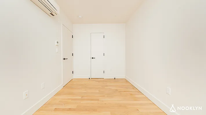 Rented by Nooklyn NYC LLC | media 46