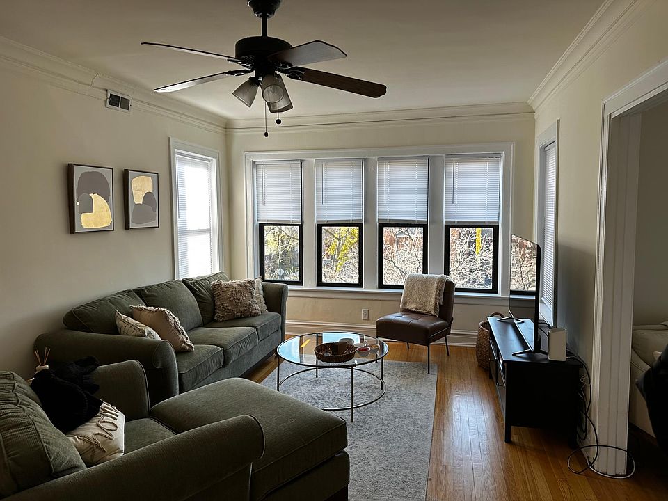 1st image of 4201 N Winchester Ave APT 2