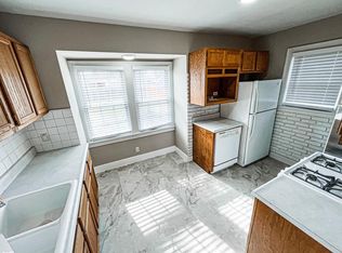 602 George St, Wood River, IL 62095