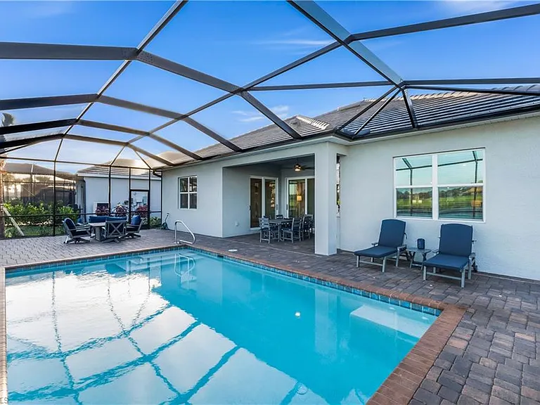 25078 Golden Fern Dr — Photo 2