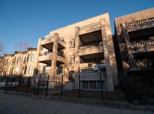 3527 S King Dr APT 2N, Chicago, IL 60653