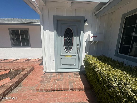4th image of 7414 Woodlake Ave