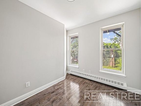 4th image of 1127 Lafayette Ave #A